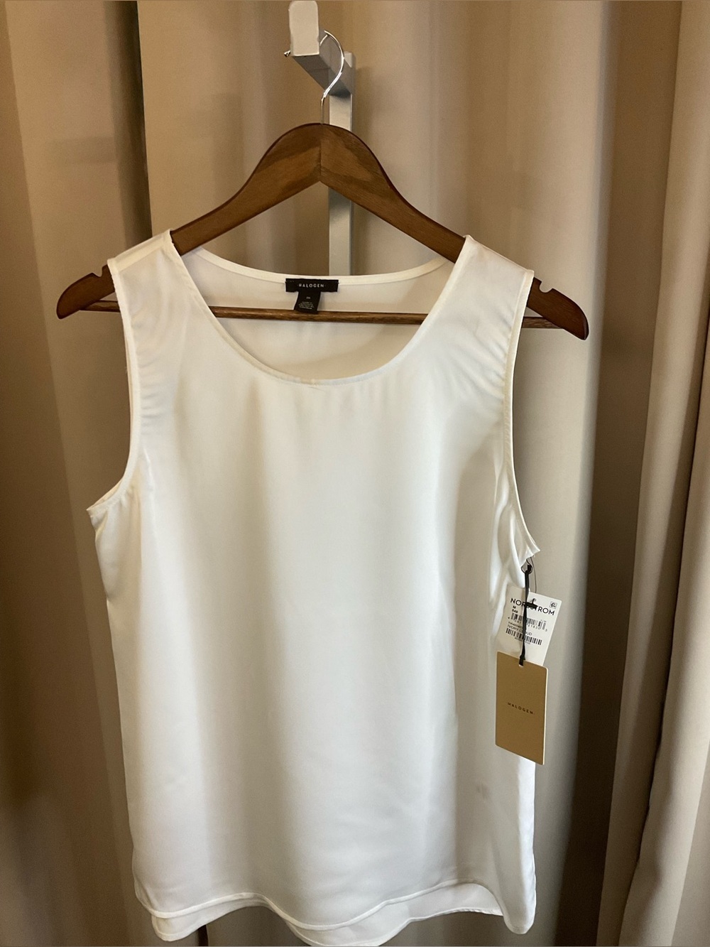 Halogen White Sleeveless Scoop Neck Camisole